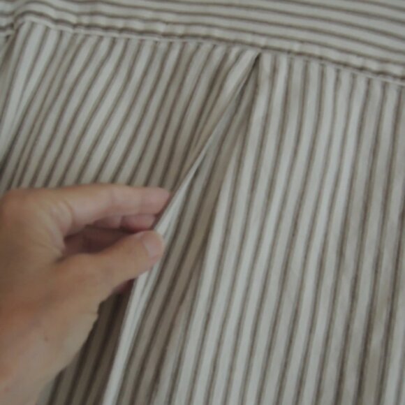 Banana Republic Shirt Size M Off White + Tan Cotton Ticking L/S - Vtg 80s Label - Picture 8 of 8